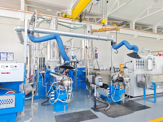 交联聚乙烯电缆用1+1/0+2/0+3温水硅烷挤出机组